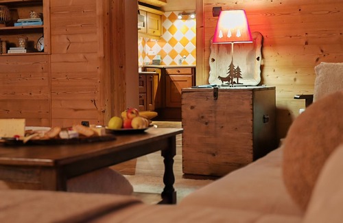 Gex Wohnung | Le Chalet de Beauregard, Cozy Chalet w/Fireplace & Patio