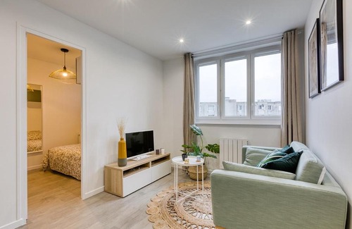 Bobigny Wohnung | Le Colbert - Appt moderne pour 4 voyageurs