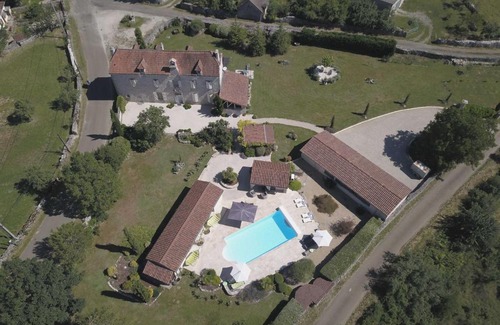 Saint-Jean-de-Laur Bed & Breakfast | Le Couvent