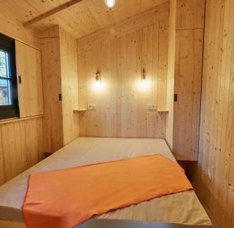 Plogastel-Saint-Germain Skihütte | Le Jardin Saint Germain Lodges and Events