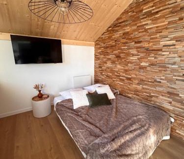 Saint-Germain-sur-Rhone Wohnung | Le Mélèze, chaleureux appartement 4pers près de Genève & Annecy