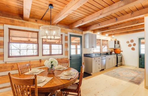 Wolf Laurel Haus | Le Nest Wolf Laurel cabin + Hatley Point Ski