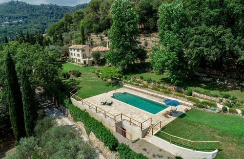 Cabris Villa | Le Petit Prince - Fünf Schlafzimmer Villa, Schläft 10