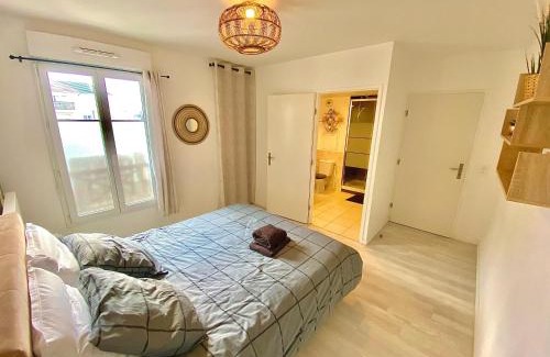 Le Blanc-Mesnil Wohnung | Le Prestige Terrasse-Cocon familial cosy, Billard & Jacuzzi avec vue sur Paris