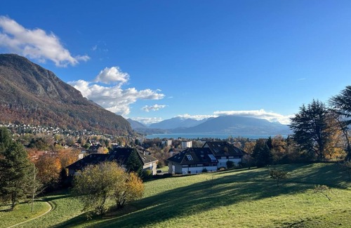 Annecy-le-Vieux Wohnung | Le Sainte Anne- appartement avec vue Lac.