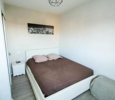 Semeac Wohnung | Le T2 de Julien avec vue Pyrénées