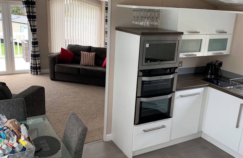 Swarland Kabine | Leave the world behind and relax under the stars at Nebula Lodge