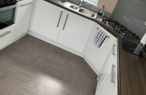 Swarland Kabine | Leave the world behind and relax under the stars at Nebula Lodge