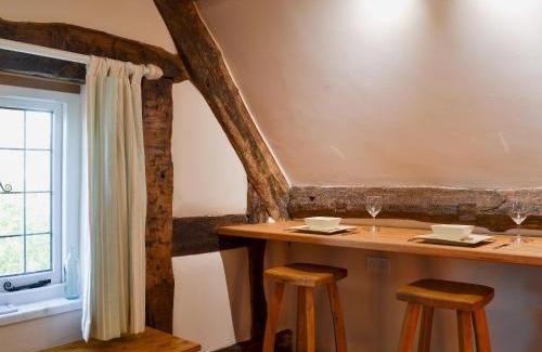 Walcot Haus | Lees Farm Apartment