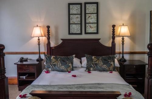 Paterson Haus | Leeuwenbosch Country House - Amakhala Game Reserve