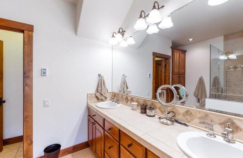 Elkhorn Village Wohnung | Legends Hideout