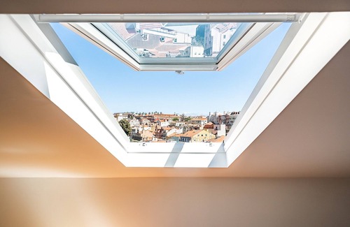 Sao Bento Wohnung | Lemongrass Duplex Apartment, WiFi, Lisbon !New!