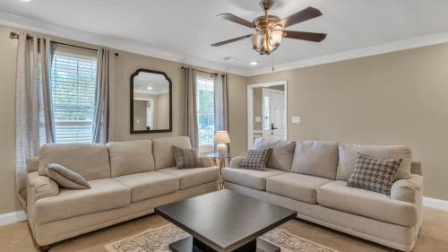 Bel Alton Villa | Leo Farm Villa - Beautiful Country Retreat villa