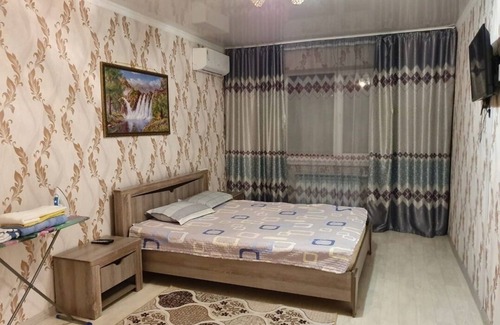 Uralsk Haus | Leon AS # 3 Wohn mit 12 separaten / privaten Studio-Apartments