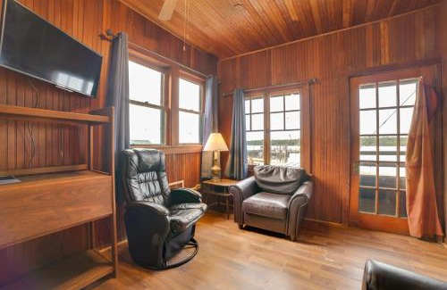 Cedarville Haus | Les Cheneazu Island Hideaway 5 with Community Perks!