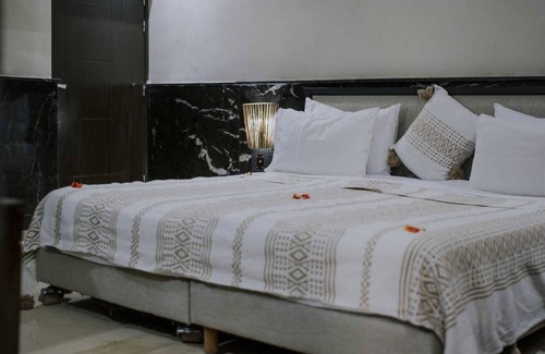 Assouel Haus | Les Deux Palmiers Chambres , un Endroit Pour Faire la Fête à Marrakech