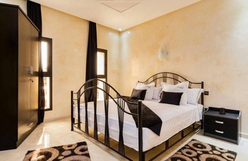 Assouel Haus | Les Deux Palmiers Chambres , un Endroit Pour Faire la Fête à Marrakech