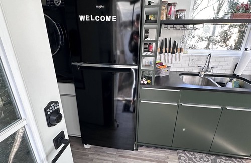 Burr Ridge Haus | Less is more! Pet friendly Tiny Home near Chicago!