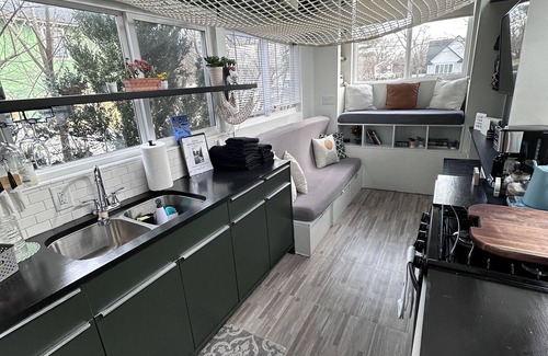Burr Ridge Haus | Less is more! Pet friendly Tiny Home near Chicago!
