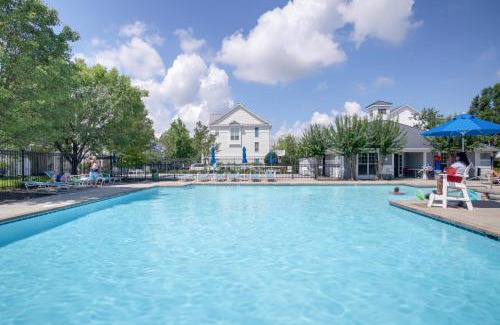 Cambridge Haus | Less Than 1 Mi to Dtwn Waterfront Townhome in Cambridge!