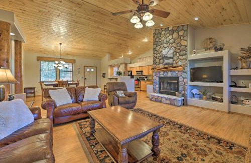 Torreon Haus | Less Than 4 Mi to Fool Hollow Lake Cabin with Tranquil Deck