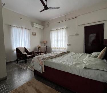 Pilani Wohnung | Less than 500m from BITS Campus