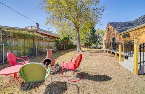 Sand Springs Haus | Less Than 9 Mi to Dtwn Tulsa Lovely Home with Yard and Deck!
