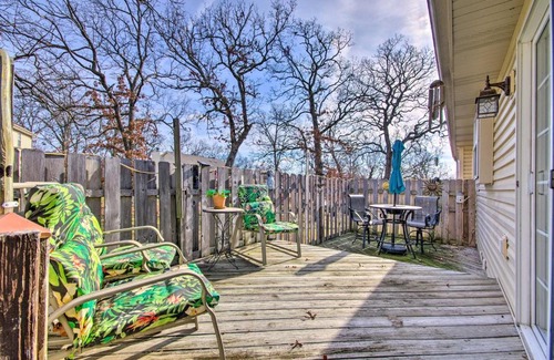 Osage Beach Haus | Less Than Half-Mi to Marinas Osage Beach Home with Deck!