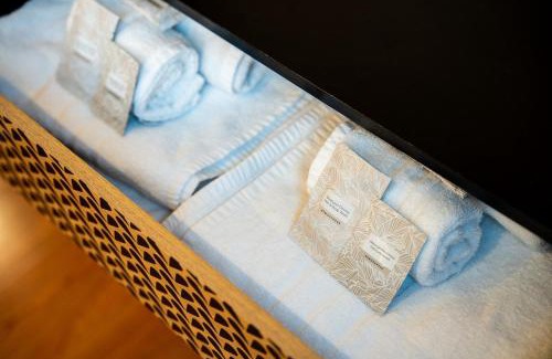 Centro Urbano Wohnung | LHE Les Trois Merveilles Rosé Charles