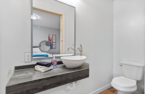 Lava Hot Springs Hotel | Library INN LLC