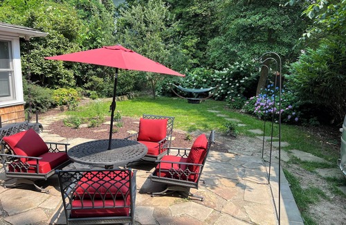 Severna Park Haus | Light and airy beach cottage