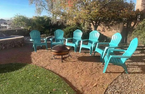 Rio Rancho Villa | Light-filled New Mexican Villa with Mountain Views