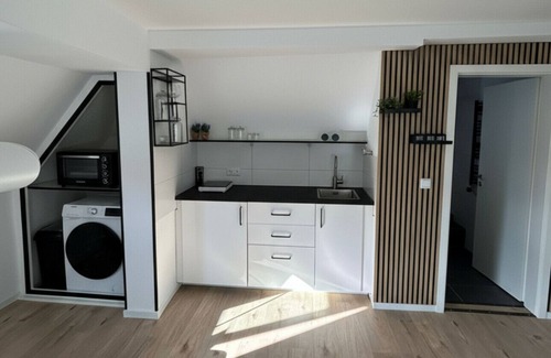Alt-Muhlburg Wohnung | Light-filled top-floor studio in Karlsruhe-Mühlburg - APOLONIAliving