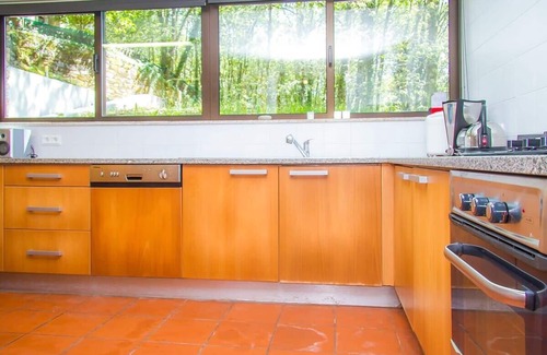 Venade Haus | Liiiving in Caminha | Oak Tree Chill House