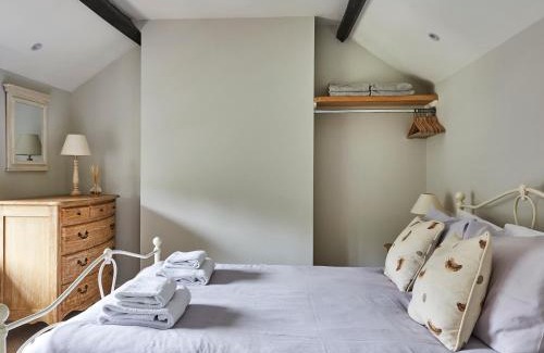 Whitecroft Haus | Lilly Cottage