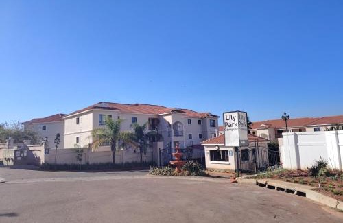 Rustenburg Wohnung | Lily Park Complex , Self-Catering