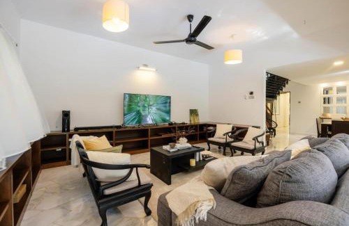 Hulu Selangor Haus | LilyJoe Treehouse Serendah