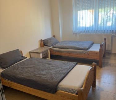 Roettenbach Wohnung | Lindenhof Mühlstetten Wohnraum Boardinghouse