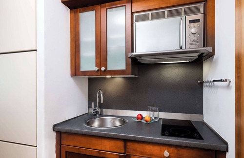 Sachsenhausen Hotel | Lindner Hotel Frankfurt Main Plaza, part of JdV by Hyatt