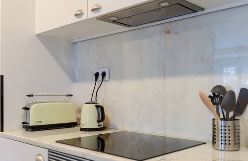 Lisbon Old Town Wohnung | LIS003 · Charming Studio +Netflix +Washing machine