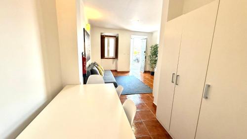 Santa Isabel Wohnung | Lisboa, Central Lisbon, Charming Patio House, , WIFI, Air Conditioning, Near Metro, by IG