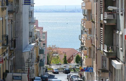 Santa Engracia Wohnung | Lisbon Charming Apartment