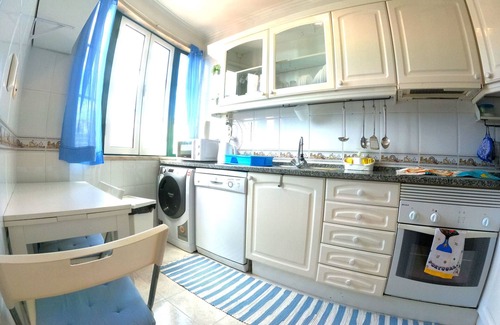 Barcarena Wohnung | Lisbon, modern T1 apartment with balcony in Barcarena, Oeiras
