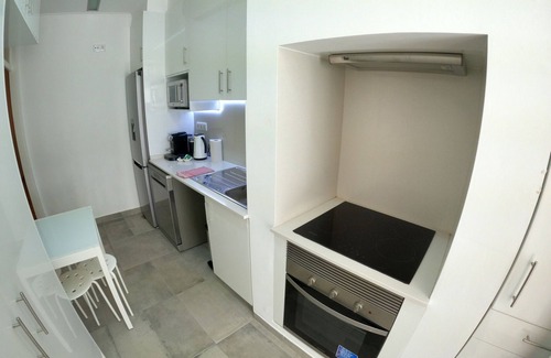 Pena Wohnung | Lisbon, renewed T1 apartment with pateo near Mártires da Pátria, Lisbon