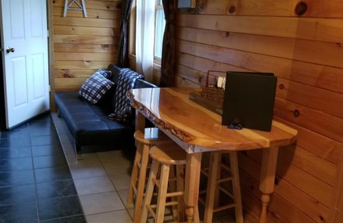 Monroe County Haus | Lithium Lodge, LLC