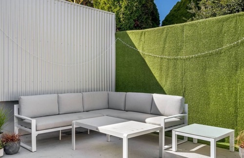 Bellerive Wohnung | Little Bell: Nestled within the heart of Bellerive