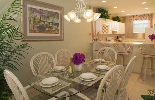 Blossom Village Eigentumswohnung | Little Cayman Island: Conch Club Condos Unit # 12