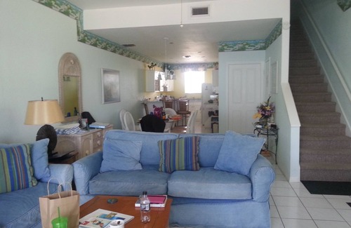Blossom Village Eigentumswohnung | Little Cayman Island: Conch Club Condos Unit # 12