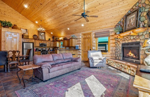 Greer Kabine | Little Colorado Lodge (Cabin 175)