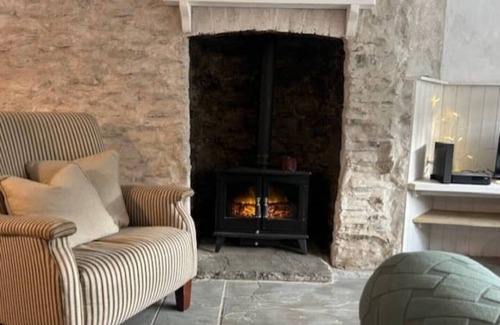 Pontypridd Hütte | Little Cottage, Big Character! A great base for exploring South Wales